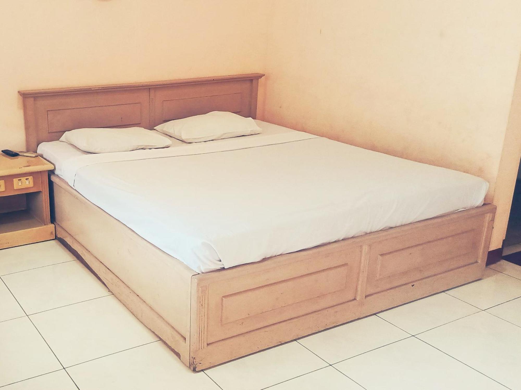 Hotel Wijaya Purwokerto Extérieur photo